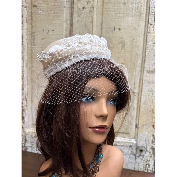 Vintage Cream Satin Pillbox Hat White Lace Birdcage Veil Bridal Wedding - Picture 7 of 13